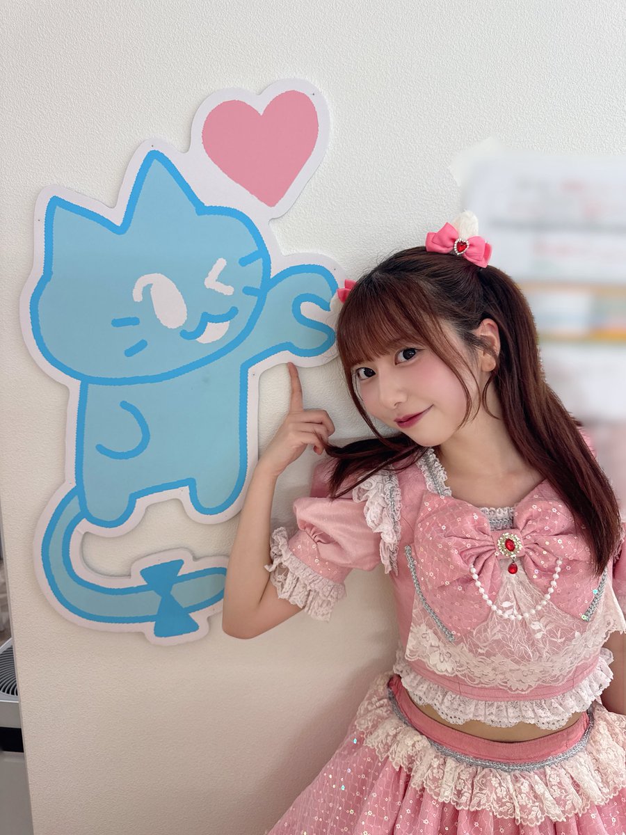 mirin__sakura's tweet photo. 意味なんてないよ ネコになりたいよ https://t.co/X7f8ZpJFeF