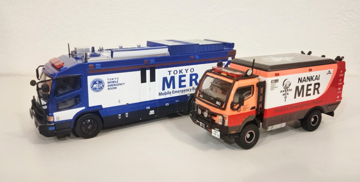 takorin_max's tweet photo. 再販されたTO1が今日無事に届きました。購入を諦めかけていたのでありがたい再販に感謝です🥰
既に購入していたNK1と並べて撮影しちゃいました。
YO1の発売が楽しみです。
#TOKYOMER～走る緊急救命室 
#TOKYOMER 
#ミニカー日記 https://t.co/HcuiiEuNiC