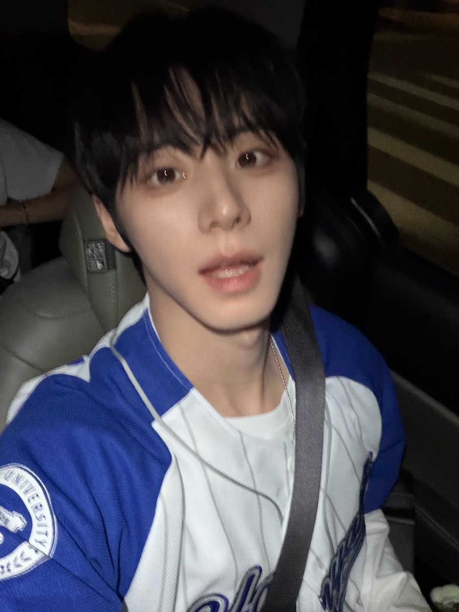 AHOF_official's tweet photo. 에리카🫶서정우
진짜 잘 노는 한양대 에리카 학우분들
감사합니다!! 다음에 또 만나요~!!

#AHOF #아홉
#JEONGWOO #서정우 https://t.co/fjAGc6qvYS