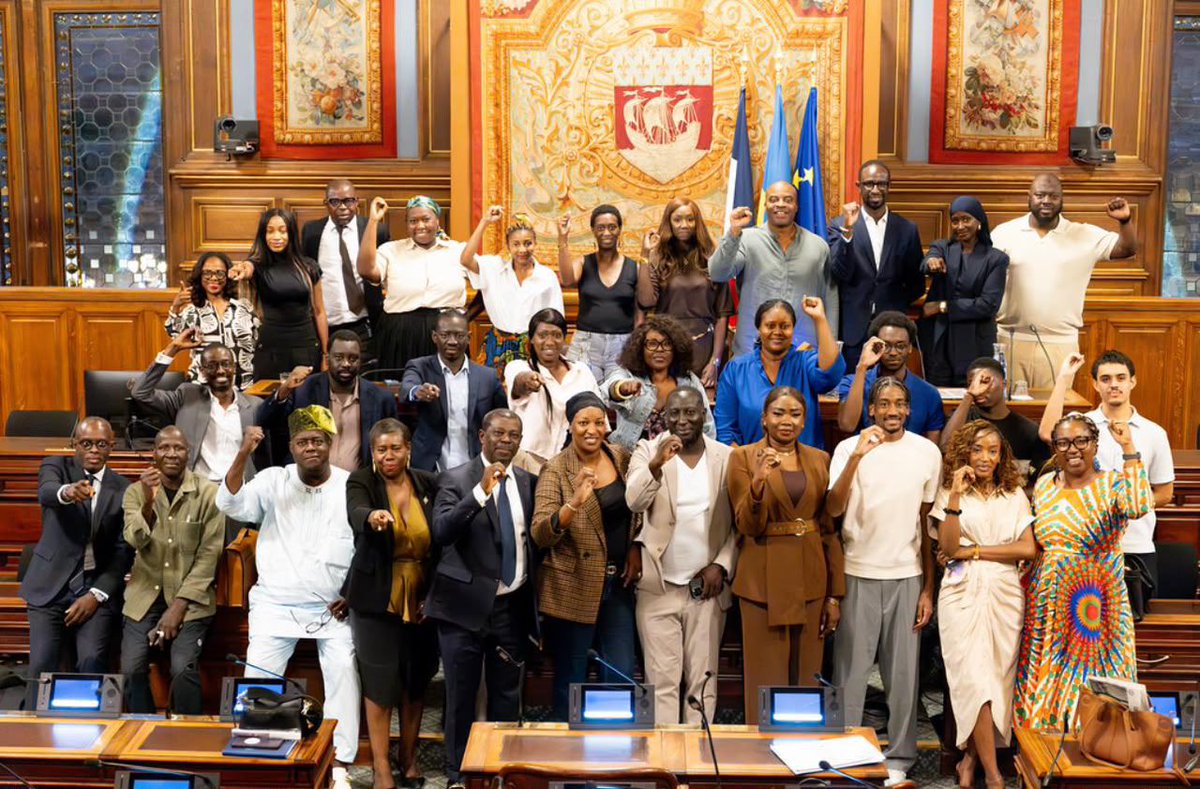 omondoker's tweet photo. 🇨🇩🇫🇷 Paludisme | Paris — Hôtel de Ville. À l’occasion d’une rencontre avec des élus locaux français et des partenaires engagés dans la lutte contre le paludisme, la députée congolaise @ChristelleVuan1 a porté la voix de l’Afrique et plaidé pour un renforcement des financements du Fonds mondial en faveur de la lutte contre le paludisme. 

#Paludisme #RDC #Afrique #FondsMondial