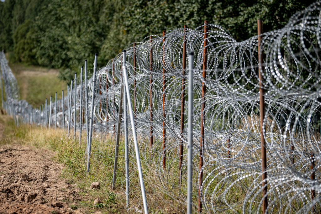 Rapporteur_FR's tweet photo. De l’Ukraine aux pays baltes : La Pologne se prépare à une nouvelle crise des réfugiés: L'un des scénarios envisagés est l'évacuation des pays baltes 

The post De l’Ukraine aux pays baltes : La Pologne se prépare à une nouvelle crise des réfugiés appeared first… dlvr.​it/TVkRQc https://t.co/BZeDn2uo20