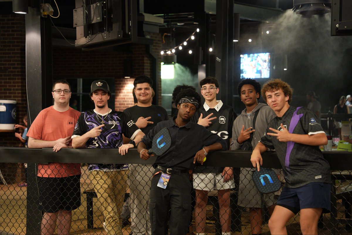 FloRL__'s tweet photo. @RealTriHouse @panduhmoanium @WhoopsyouGaming I also took photos https://t.co/GOUHON8zaV