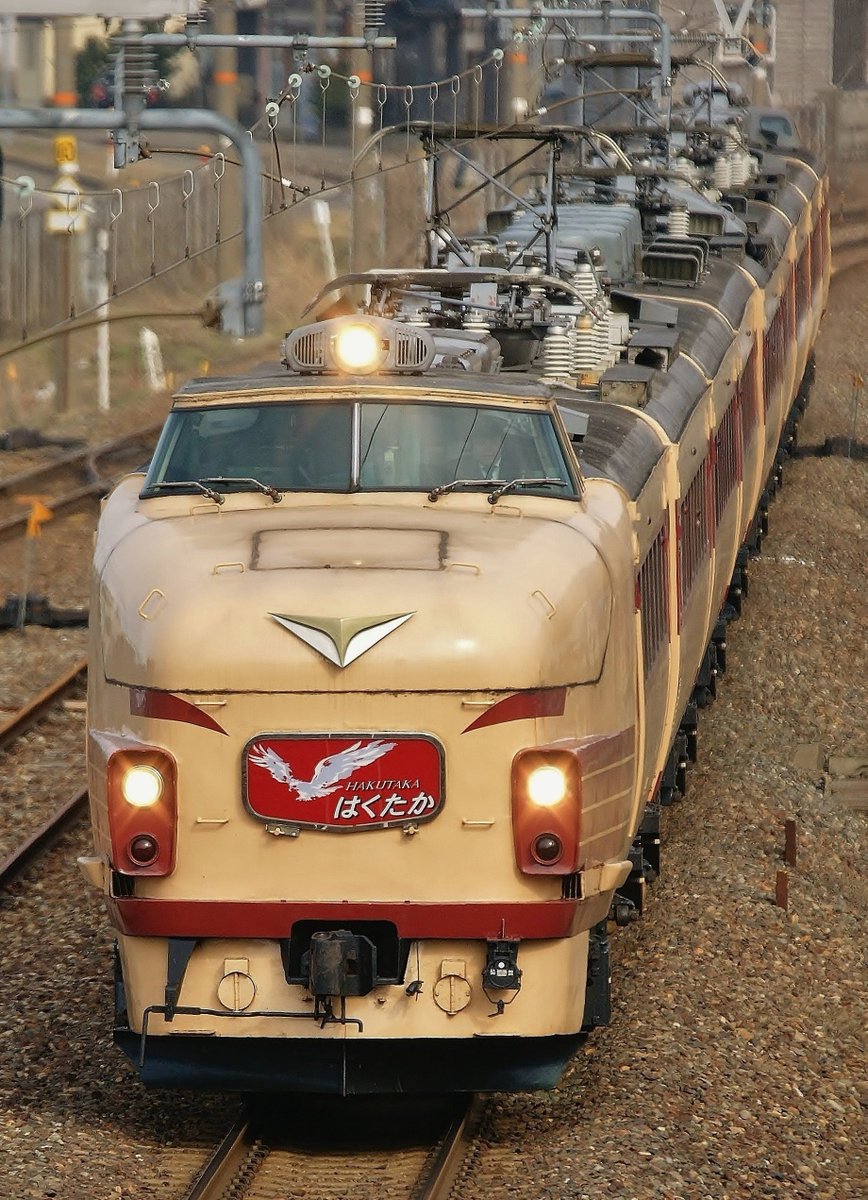 IideExpress's tweet photo. 2011.02.26　谷浜
489系　特急「はくたか」 https://t.co/w3o7mRywbi