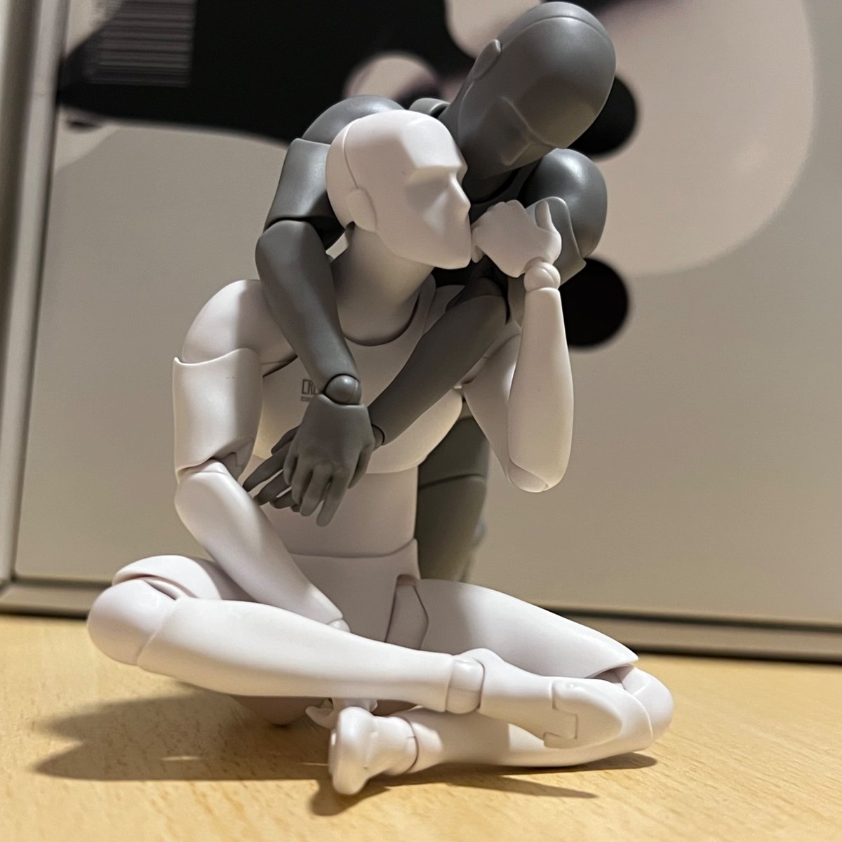 konah_u_don's tweet photo. sexyiceのバイオロイド、殺伐としているばかりなのもアレなのでイチャイチャさせますね https://t.co/yKJFpiWfPk