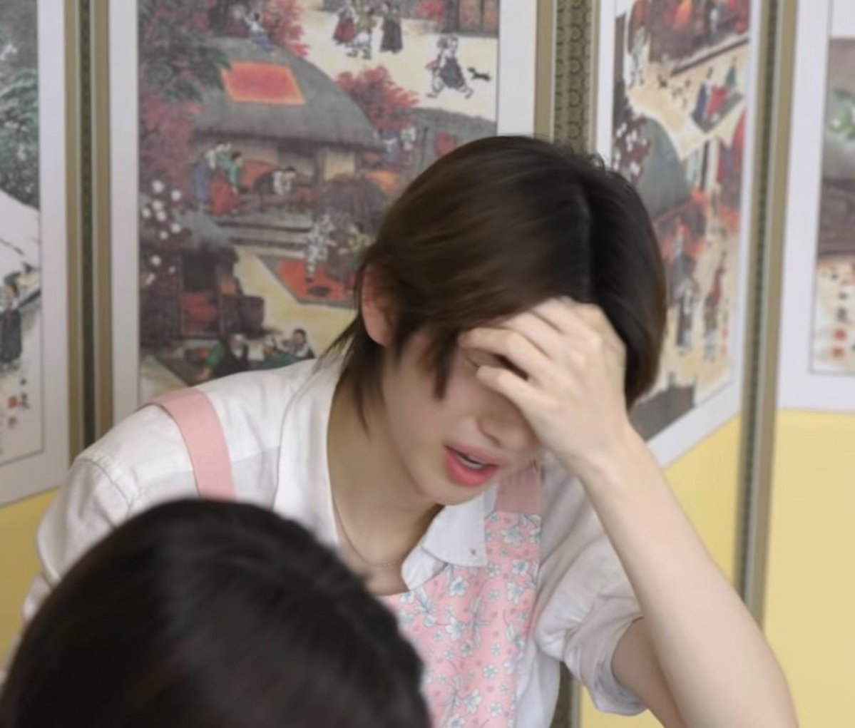 jzuhoon's tweet photo. @juhoqon Gue juga bingung kenapa tiba tiba udh hari kamis https://t.co/lPoo6Uo0gH