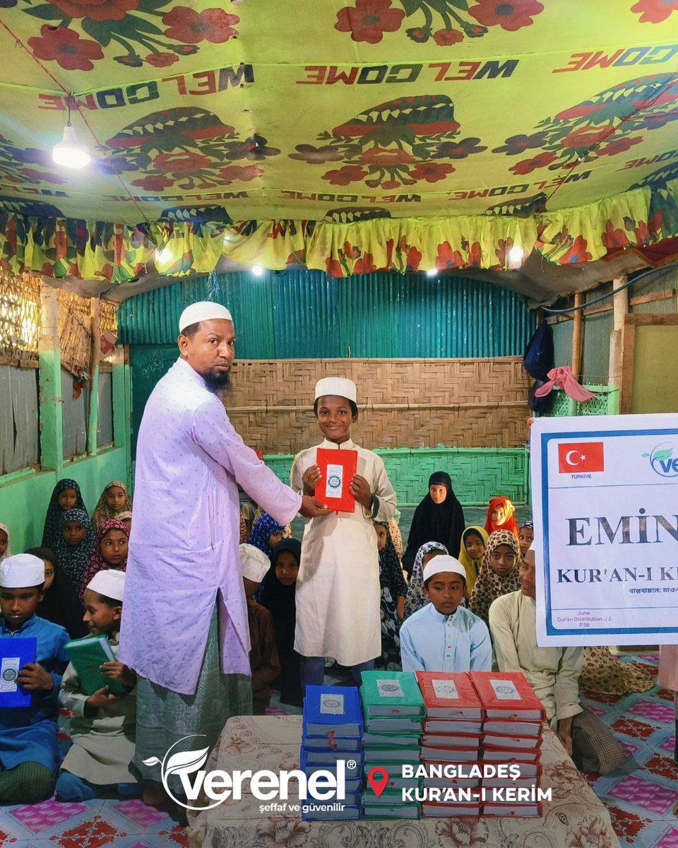vereneldernegi's tweet photo. 📍 Bangladeş / Kur’an-ı Kerim Dağıtımı

Bangladeş’te Kur’an-ı Kerim’e ihtiyaç duyan kardeşlerimize Mushaf-ı Şerifleri ulaştırıyoruz. 

Bağışçılarımızın katkılarıyla gerçekleştirilen bu çalışma sayesinde Kur’an-ı Kerim’leri okuyacak gönüllere ulaşmanın mutluluğunu yaşıyoruz.

🌐 Online Bağış İçin: https://t.co/HzJ1XvgKOh

#VerenelDerneği #Bangladeş #KuranıKerim #İyilik #Dayanışma