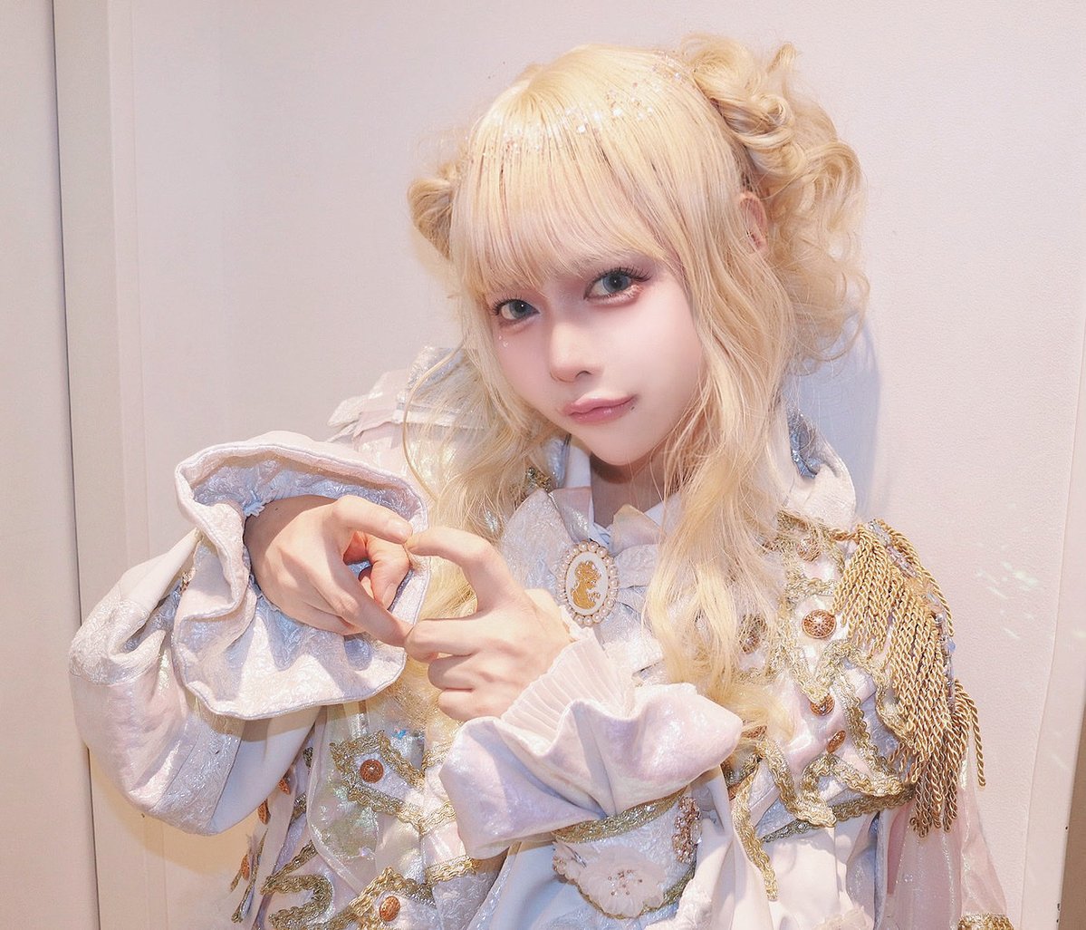 SM_minpha_'s tweet photo. 前職は天使でした。 https://t.co/x8OyGWQWiz