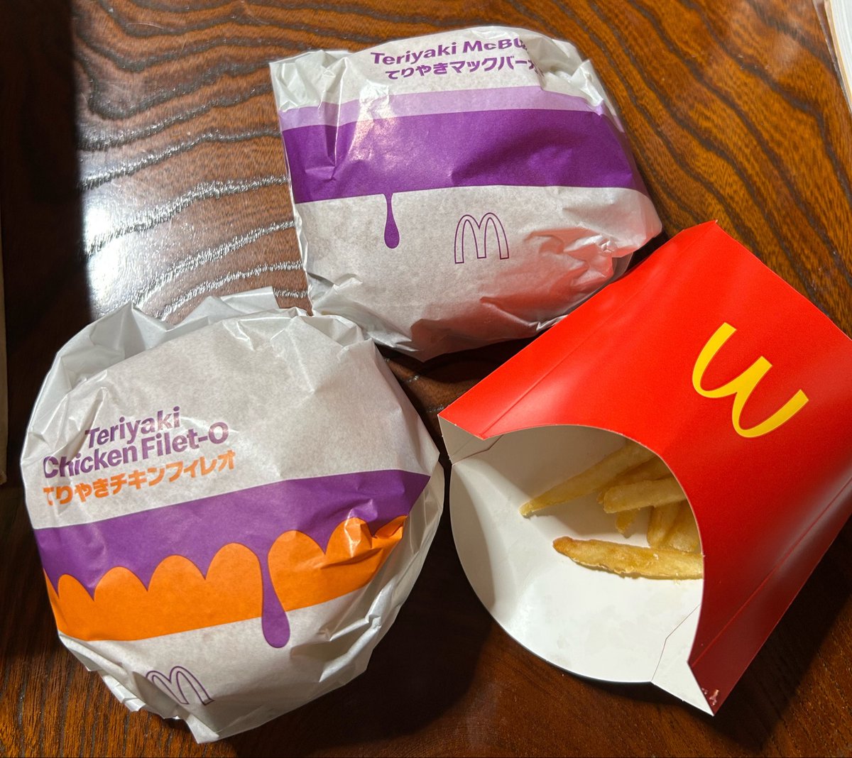 1m_enV's tweet photo. いつもノーマルてりやき派ですが、
ぽん氏が合唱するレベルのチキンフィレオさんの良さをはじめてわかりました。
きっかけをありがとう。大変美味しかったです。ばいばいの前にもう1回食べたい… https://t.co/mWSxN8Cw3X