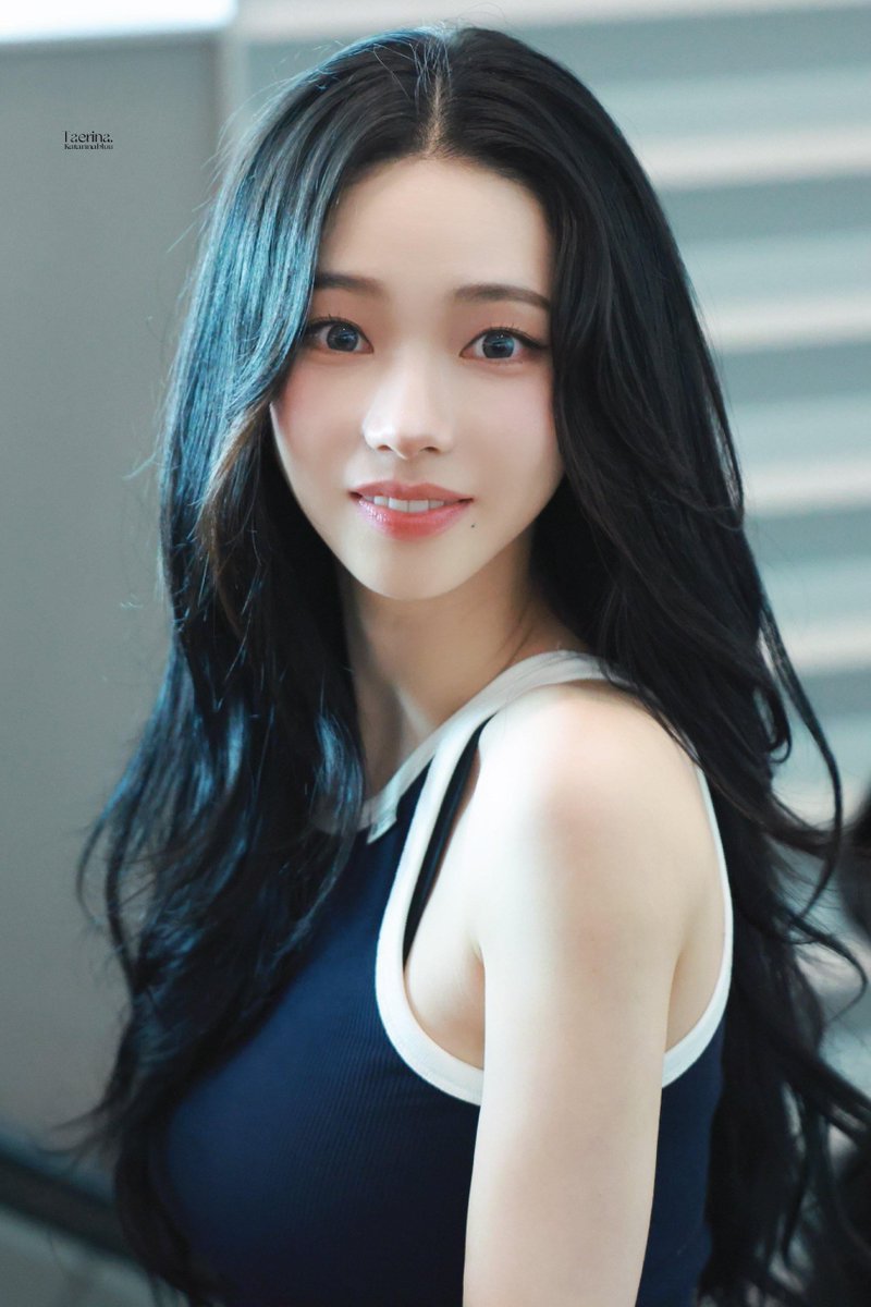 Yunjinbw5f's tweet photo. Karina https://t.co/Wy3nCVABMJ