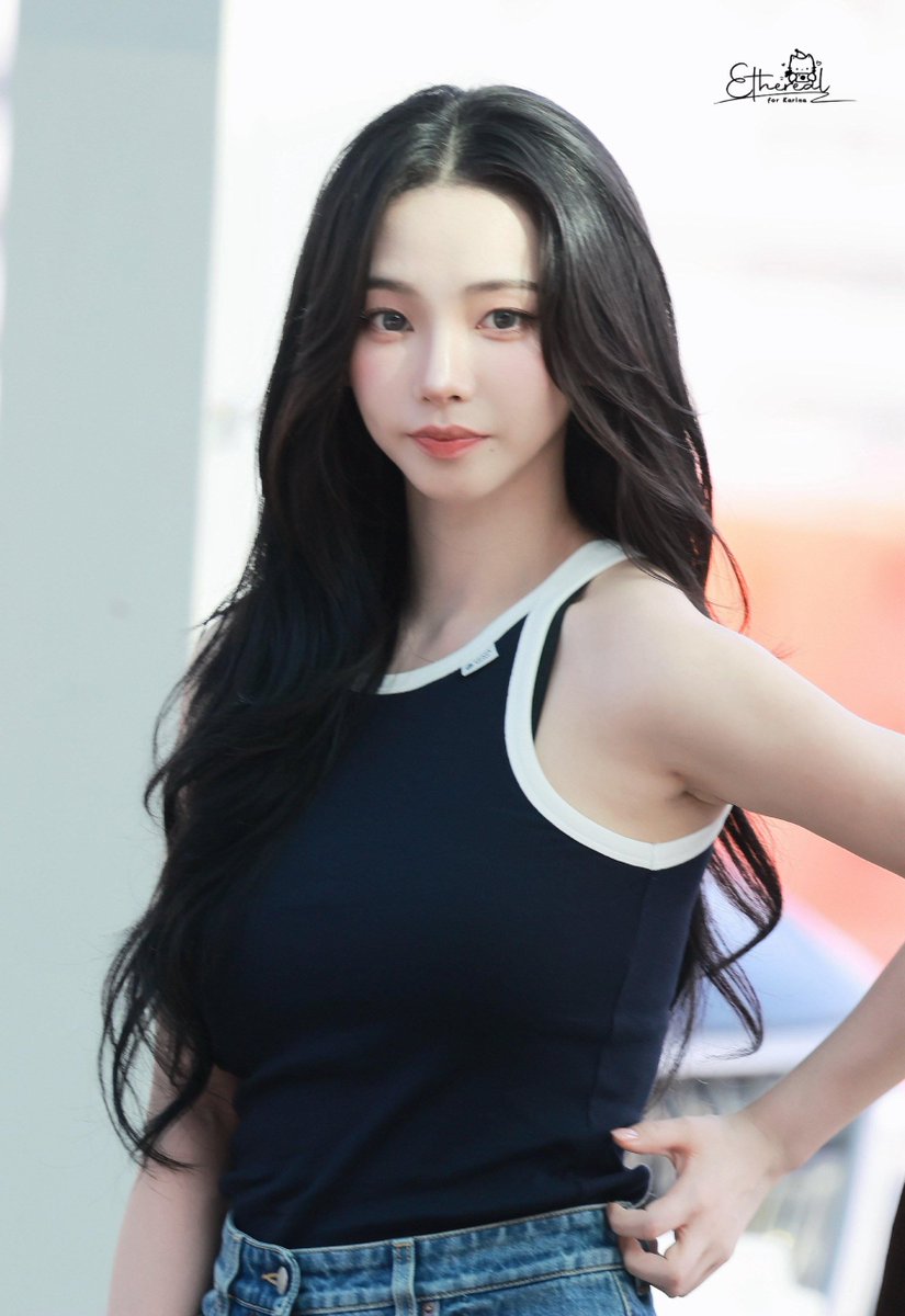 Yunjinbw5f's tweet photo. Karina https://t.co/Wy3nCVABMJ