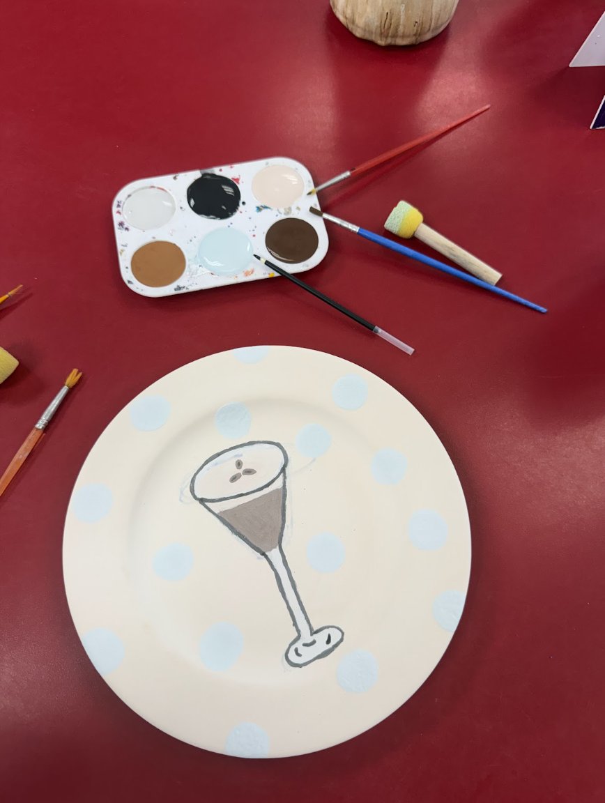 StuffToDoInTB's tweet photo. 🍂🎨 Looking for a cozy fall activity? Add Practically Pikasso to your fall bucket list! 🏺✨ Choose your pottery piece and get creative with your design! Plus, they offer pottery wheel classes and seasonal workshops for even more hands-on fun. 🍁 https://t.co/Vd6FHS4ugr https://t.co/ma8xGEEVVE