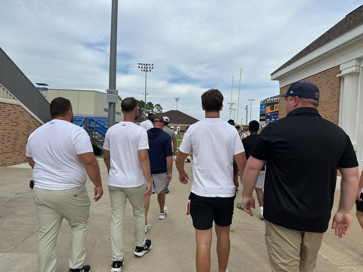 KiptynBrakebill's tweet photo. A big thank you to SAU football for having me on a game day visit! The atmosphere at this game was amazing! I am thanking God for this opportunity! All glory goes to him! @joshmills3231 @jsbrown6 @CoachBradSmiley @CoachDTeague @SAUFootball https://t.co/wNAVjanfxO