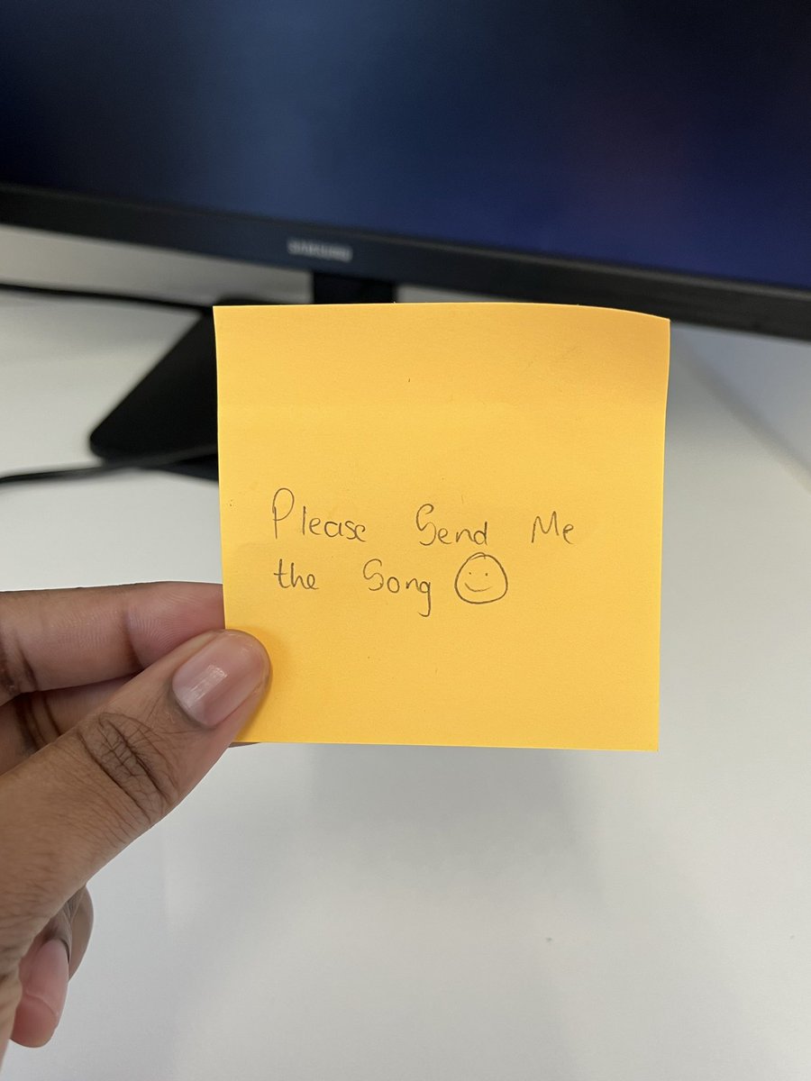 SthuliSkandabah's tweet photo. Every day, I send a song to my work husband, but today I forgot… so he left me this little note on my desk. 🥹😂 https://t.co/mW1jXXPlmM
