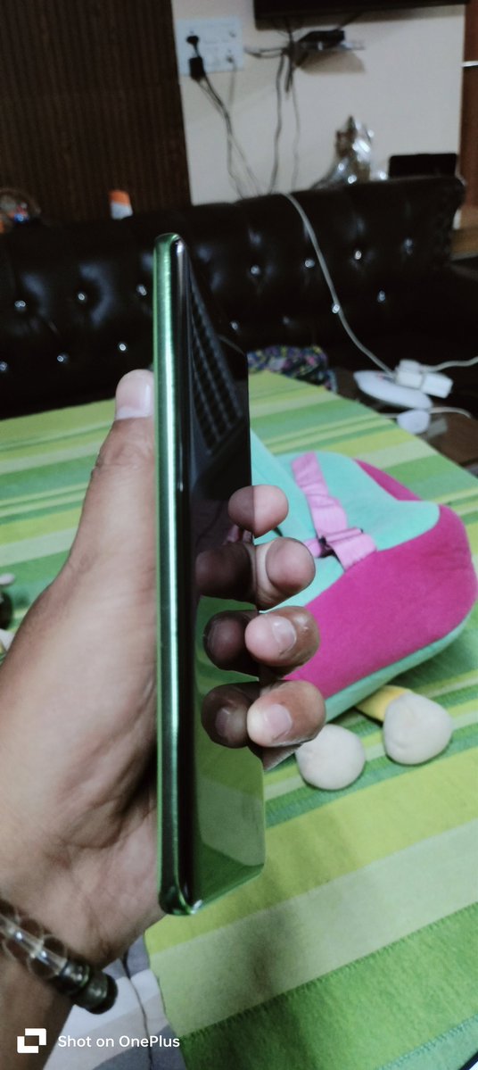 gaurmudit55's tweet photo. I bought @motorolaindia @Moto phone in 13-dec-2025, dead in 9 months. It's under warranty, yet service centre calls it "out of warranty" over scratch.
Screen is spotless. Staff was rude too. #worst #service #JagoGrahakJago #Genz https://t.co/wULajdt7MU