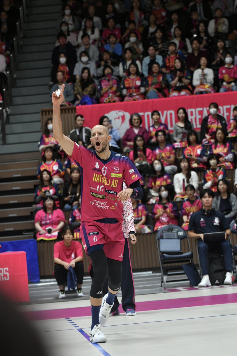 Yprxi's tweet photo. 帰ってきた‼️
愛しのバルテック‼️

#東京グレートベアーズ
#tokyogreatbears
#バルトシュクレク 選手
#bartoszkurek 選手 https://t.co/MRfRQtvNtT