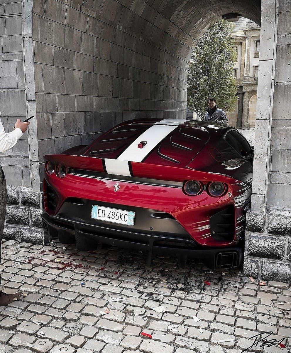DailyFerrariTM's tweet photo. https://t.co/WUKj9k20dB