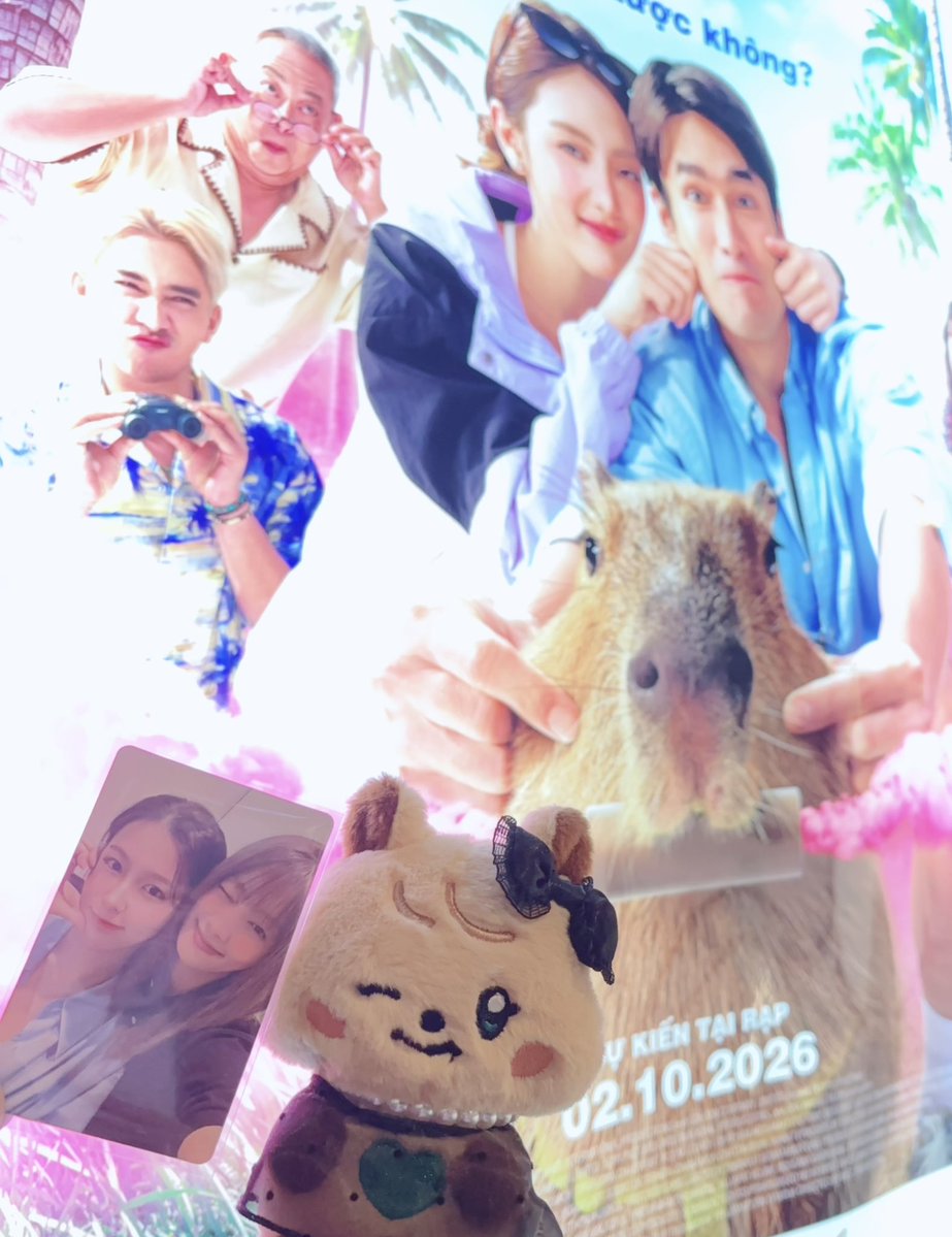Princess_CMY's tweet photo. Hello, October girl, Minnie 🍂🤎
Taking Miyeon to meet Lucy in Ho Chi Minh City 🎬🍿
So incredibly proud of Actress Minnie • Nicha Yontararak ✨👏
#HenrysFirstDate #idle #Minnie https://t.co/YWgE7Q6I7P