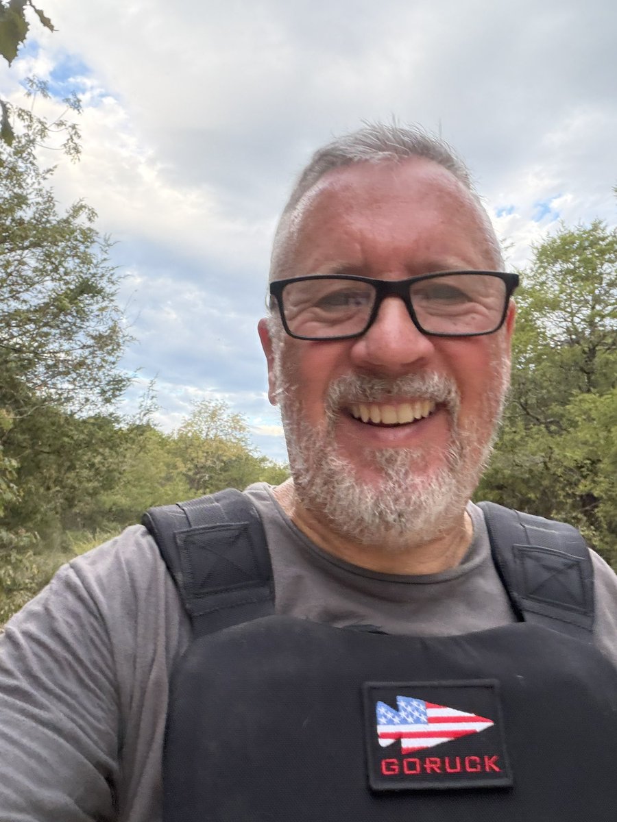 NelsonFlynnUSN's tweet photo. 2 mile morning ruck to start the day and the month. https://t.co/sErGTD0XGK