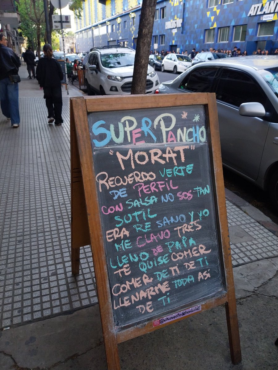 maryyher__'s tweet photo. te pido dos superpanchos morat https://t.co/UsYE8ImT2U