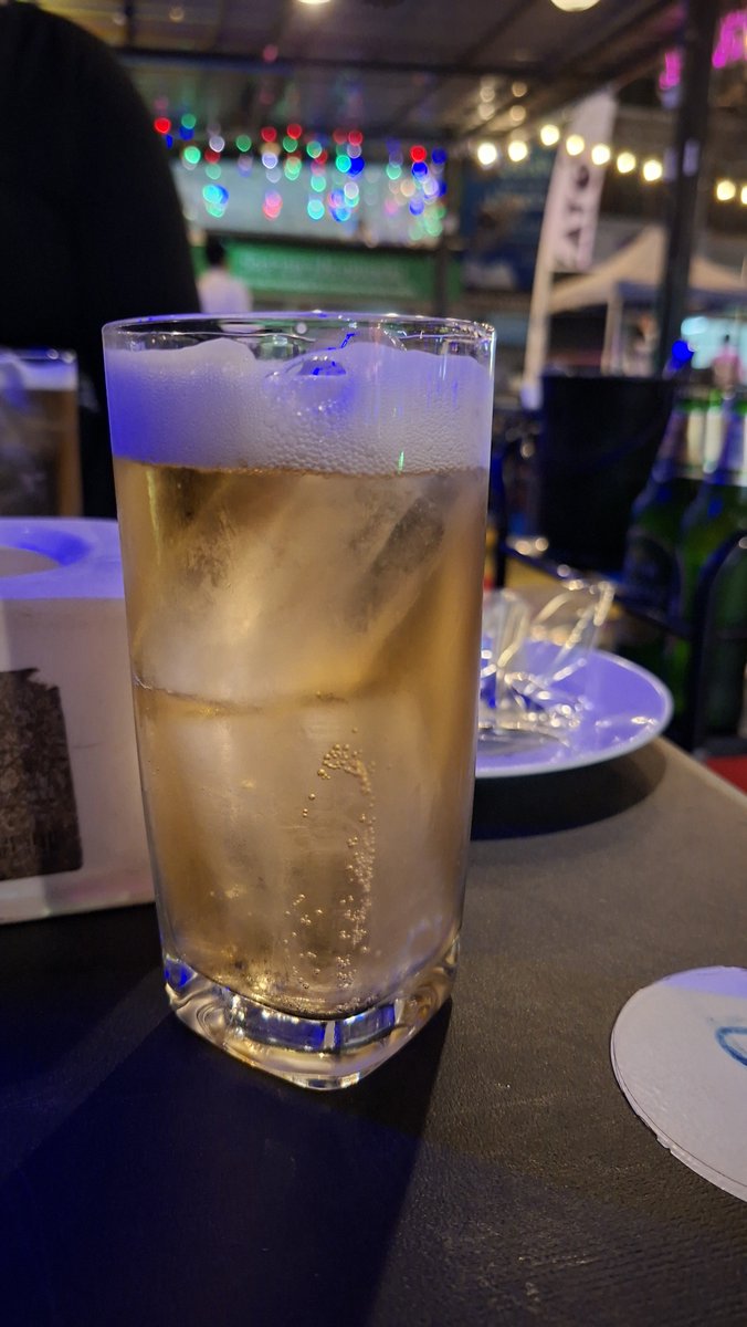 SabuySabai's tweet photo. 🍻🍻
#อุตรดิตถ์ https://t.co/H0Be4GcQSH