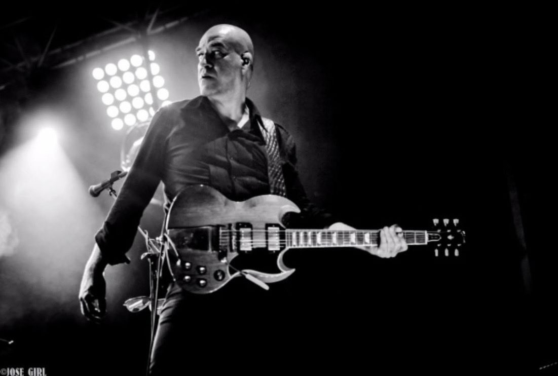 bunburyoficial's tweet photo. Felicidades querido Jordi Mena, master Anunnaki, guitarrista excepcional, hombre culto, sensible e inteligente. El mundo es un lugar mejor teniéndote de nuestro lado. Por muchos años más. Love U. https://t.co/1vvS31WGYX