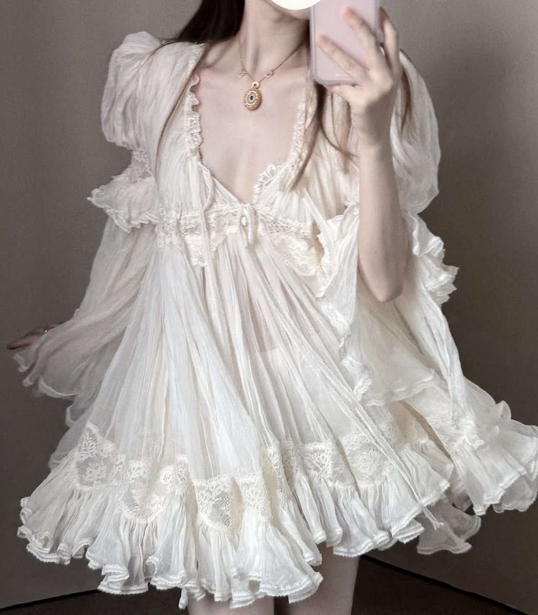 rosierpearl's tweet photo. this dress is so adorable and whimsical https://t.co/zcQAccF8hZ
