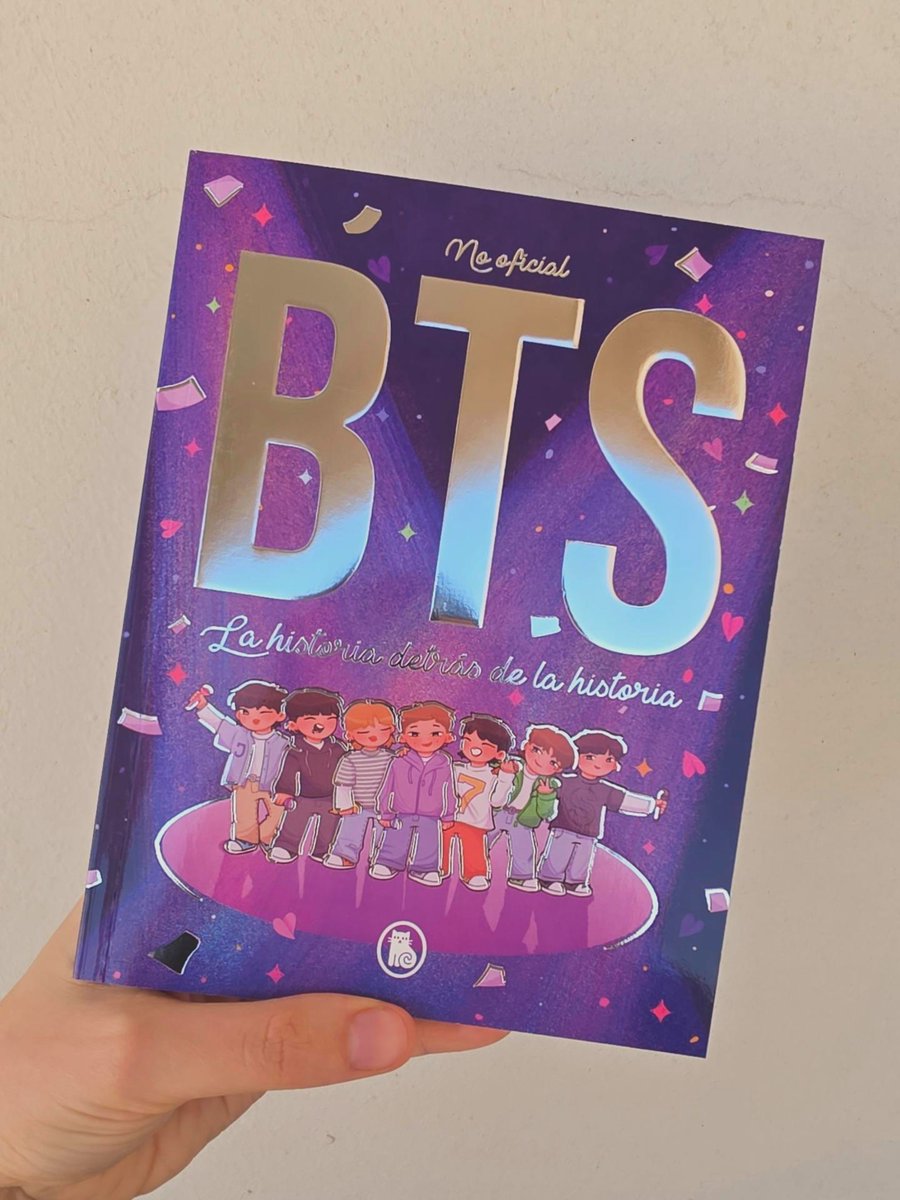 dontworrymochi's tweet photo. Vero, vengo del futuro a decirte que un día te van a escribir para que ilustres un libro de tu grupo favorito, así que seguí dibujandolos, vas bien 💜 https://t.co/MIHCgaYGTG