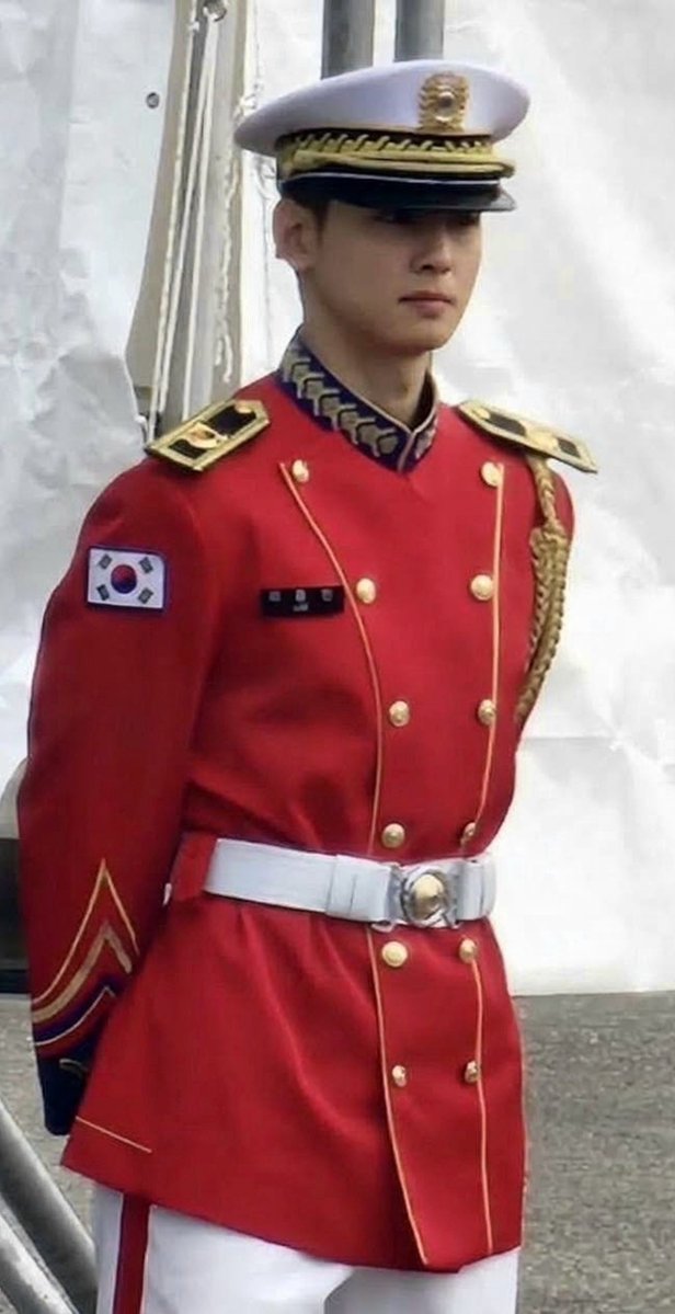 PHajnalka1010's tweet photo. I still can’t quite believe that this moment has finally come. 🥹❤️
I’ve waited for so long to see you like this… and now you’re even more wonderful than I could have ever imagined.

​Lee Dongmin, you are simply breathtaking. ❤️‍🔥
I’m so proud of you.

​My heart is just so incredibly happy today. 🥹💜

#차은우 #CHAEUNWOO  @CHAEUNWOO_offcl