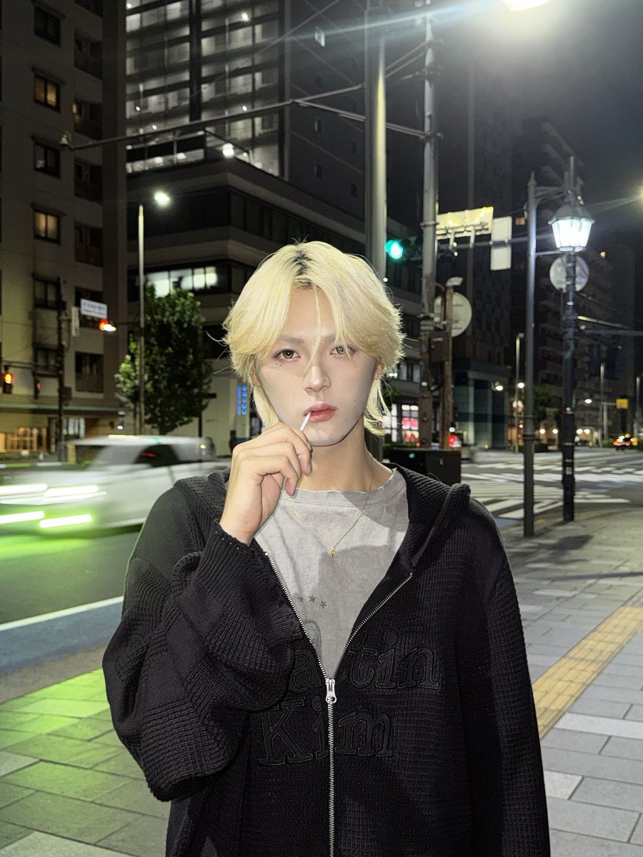 Haruki_Chrono's tweet photo. 本日ありがとうございます‼️

今日まさかのトリですごく嬉しかった🥰

25分枠で色々な曲できてみんなも盛り上がれたと思うし楽しそうにしてくれてて良かったよ〜！！！

愛クラまた色恋しよーね🤘 https://t.co/3peG9FkUCi