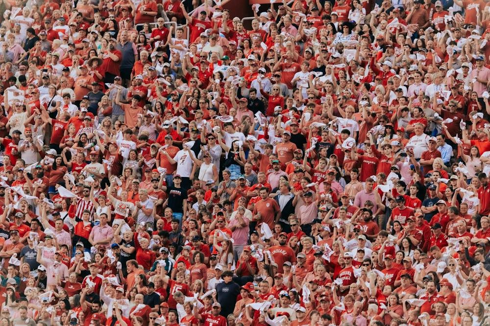 ian_plaskoff's tweet photo. Here's Indiana football's record during the time of each class of current IU students. Pretty interesting. 
 
Freshmen: 4-0
Sophomores: 20-0
Juniors: 31-2
Seniors: 34-11

#iufb https://t.co/8uMynVIk9i