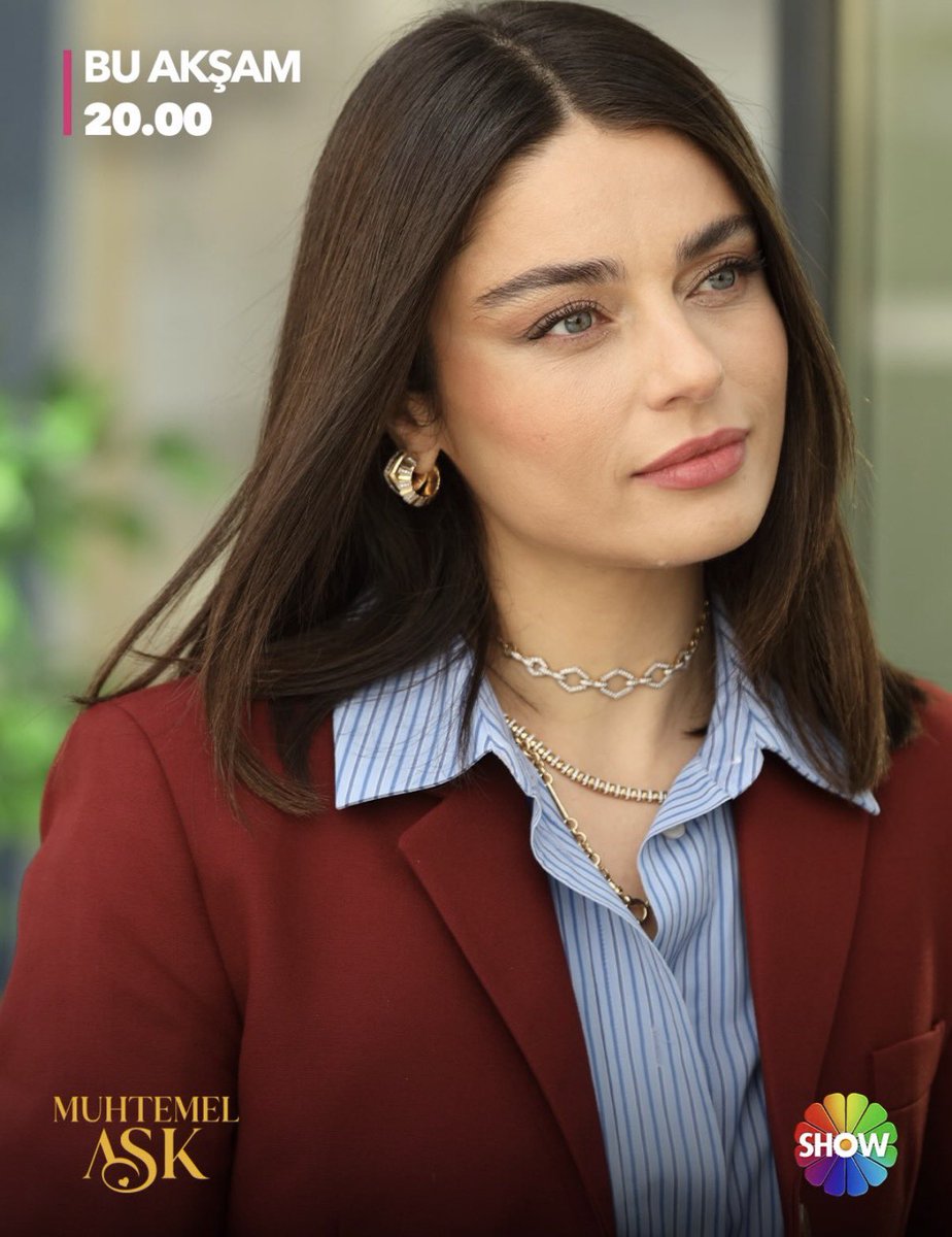 MiriiC24's tweet photo. Hi fandom. 
It’s finally series day! ✨🧿💙

#MuhtemelAşk 
#AyçaAyşinTuran https://t.co/scDB0XOrVY