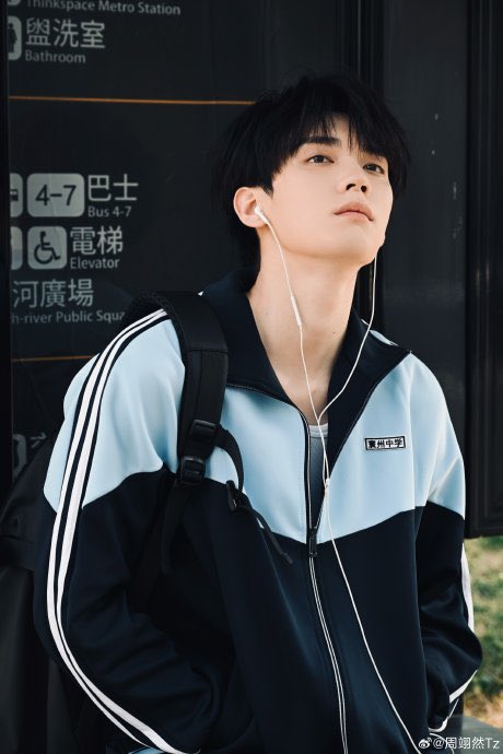 ___lilyvalley's tweet photo. 私の大好きな中国ドラマがU-NEXTで見放題になったー😭💖

邦題『君の羽が輝くまで』 https://t.co/JRCopl1IFj