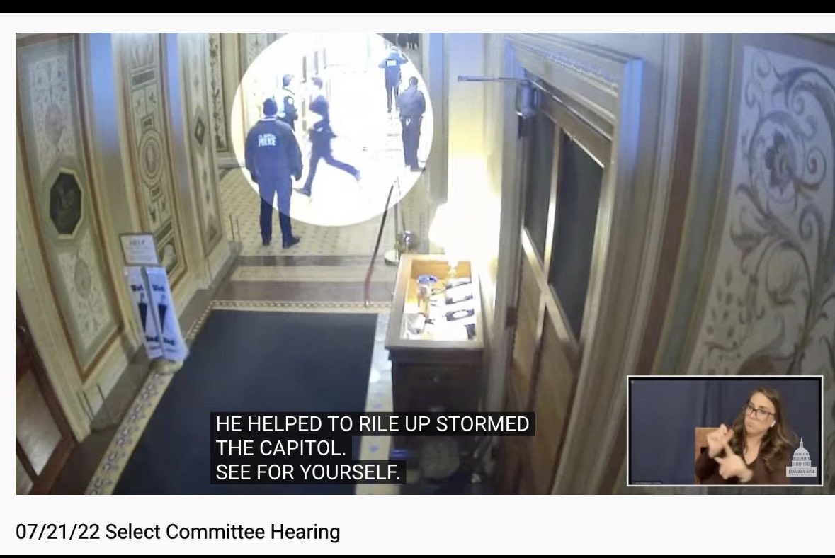 wiseguywiseguy1's tweet photo. @FordJohnathan5 @GahaganGane @HawleyMO @HawleyMO also needs to apologize to all the Capital police who protected him only for him to turn around persecute the guy who fought for justice for them. https://t.co/bi1hZj3ONU