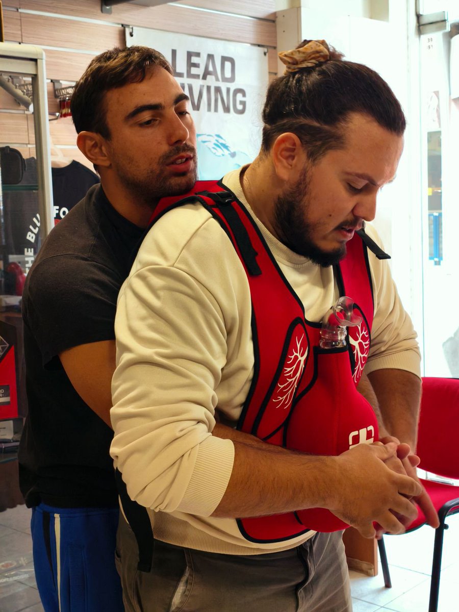 ReliveTraining's tweet photo. BLS-AED

Με επιτυχία ολοκληρώθηκε ακόμη ένα πρόγραμμα BLS-AED! Είχαμε τη χαρά να υποδεχθούμε μαθητές μας για ανανέωση της πιστοποίησής τους, αλλά και προπονήτριες κολύμβησης που θέλησαν να ενισχύσουν τις γνώσεις και τις δεξιότητές τους.

Ευχαριστούμε για την εμπιστοσύνη!

#BLS https://t.co/WGoHVlDkNv