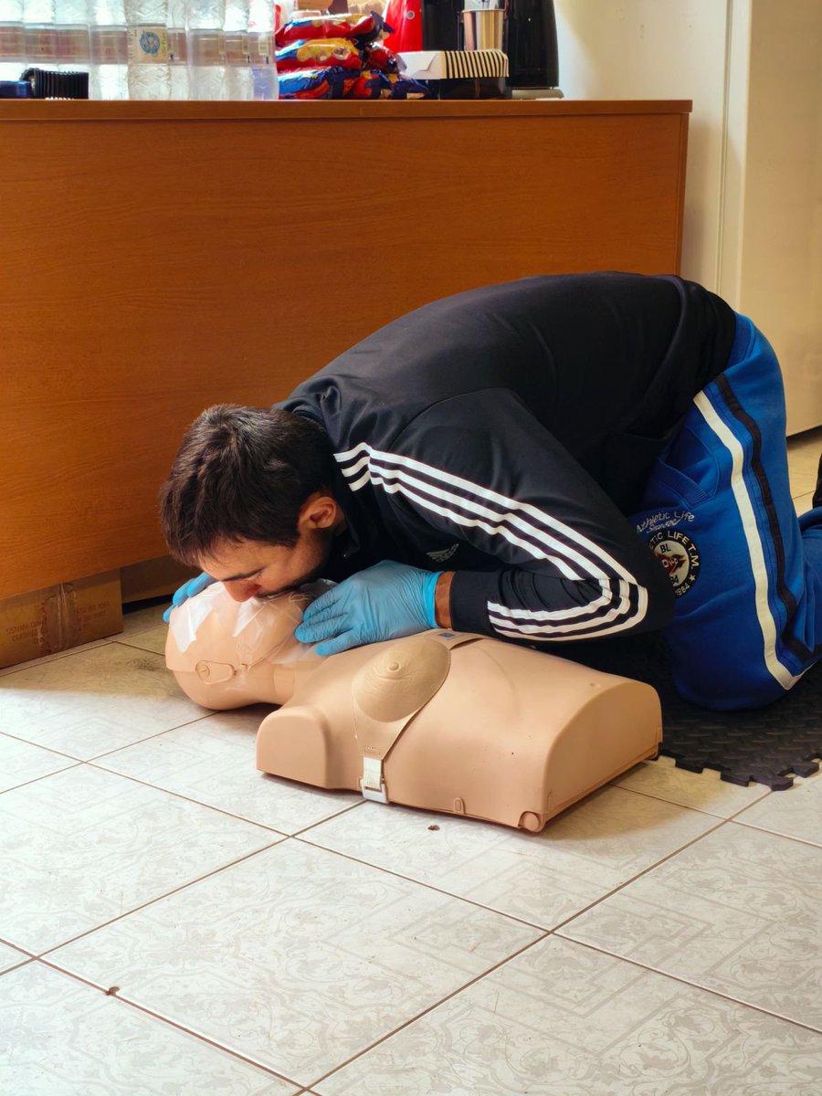 ReliveTraining's tweet photo. BLS-AED

Με επιτυχία ολοκληρώθηκε ακόμη ένα πρόγραμμα BLS-AED! Είχαμε τη χαρά να υποδεχθούμε μαθητές μας για ανανέωση της πιστοποίησής τους, αλλά και προπονήτριες κολύμβησης που θέλησαν να ενισχύσουν τις γνώσεις και τις δεξιότητές τους.

Ευχαριστούμε για την εμπιστοσύνη!

#BLS https://t.co/WGoHVlDkNv