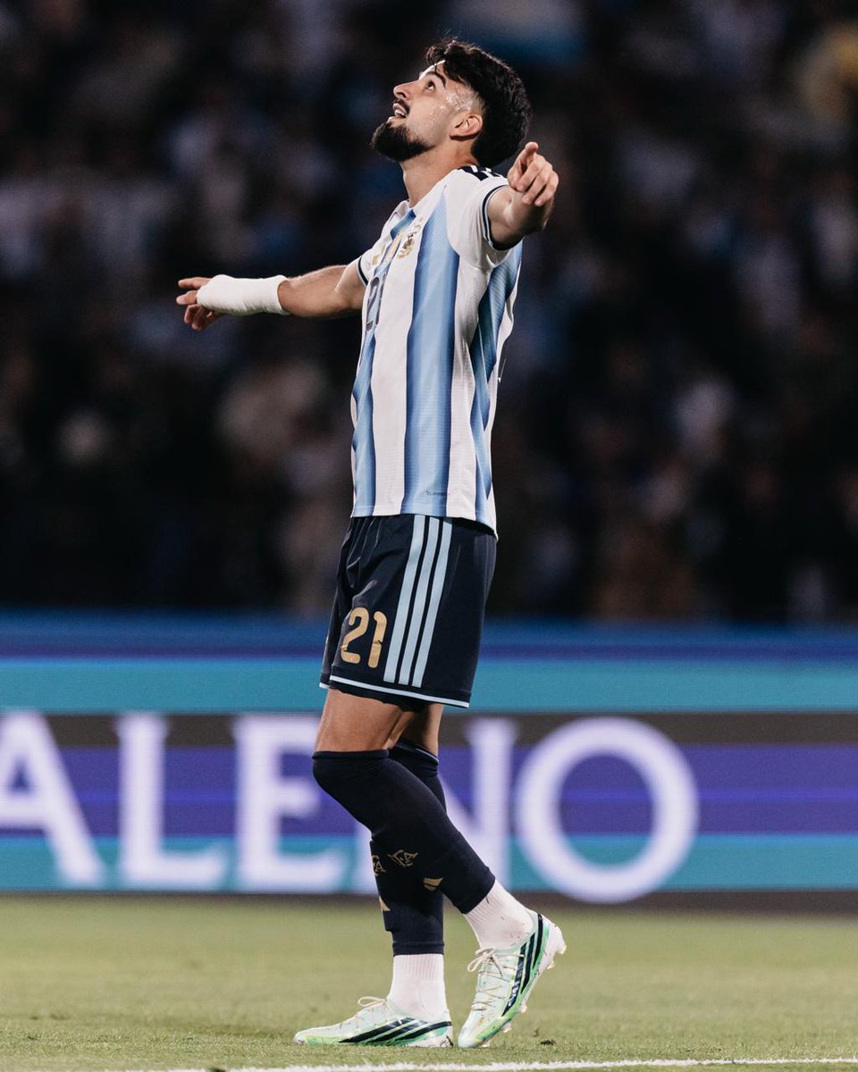 Palmeiras's tweet photo. Nossos greengos em ação pela Seleção Argentina na partida de ontem! 🇦🇷💚

📸 Guilherme Veiga https://t.co/pyyXr5XBZw