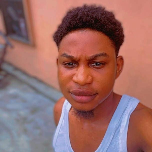 yalkkimani's tweet photo. What do you see when you look me in the eyes 👀 https://t.co/TwjYTI8Or6