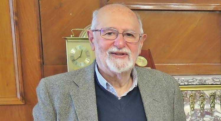 UNS_oficial's tweet photo. 🎖️El doctor Gerardo Perillo -investigador superior del CONICET y Profesor Extraordinario Consulto de la UNS- fue reconocido por la American Geophysical Union por sus contribuciones científicas y su liderazgo en las ciencias de la tierra y el espacio 🌎
👉https://t.co/dLT0sijfE3 https://t.co/OP2wtcHT9M