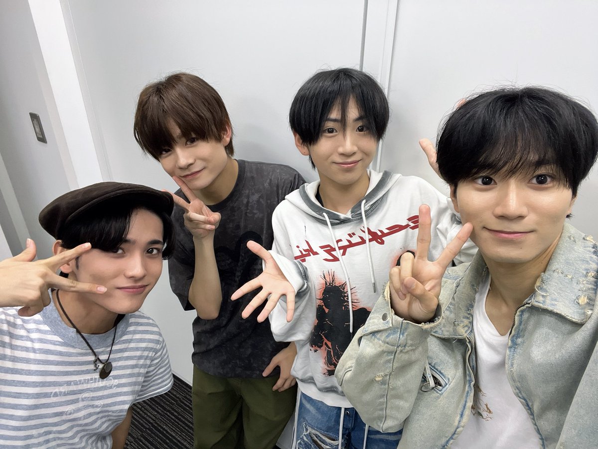 hiji_shinyogayo's tweet photo. ニコニコ生放送の「つば男5周年記念&amp;つば男FES振り返り特番」ありがとうございました！！！

凄く楽しかったし、また2グループ共関わることが出来て凄く嬉しかったです！✨️

また出たいなあ🥺 https://t.co/GwQEhItDBT