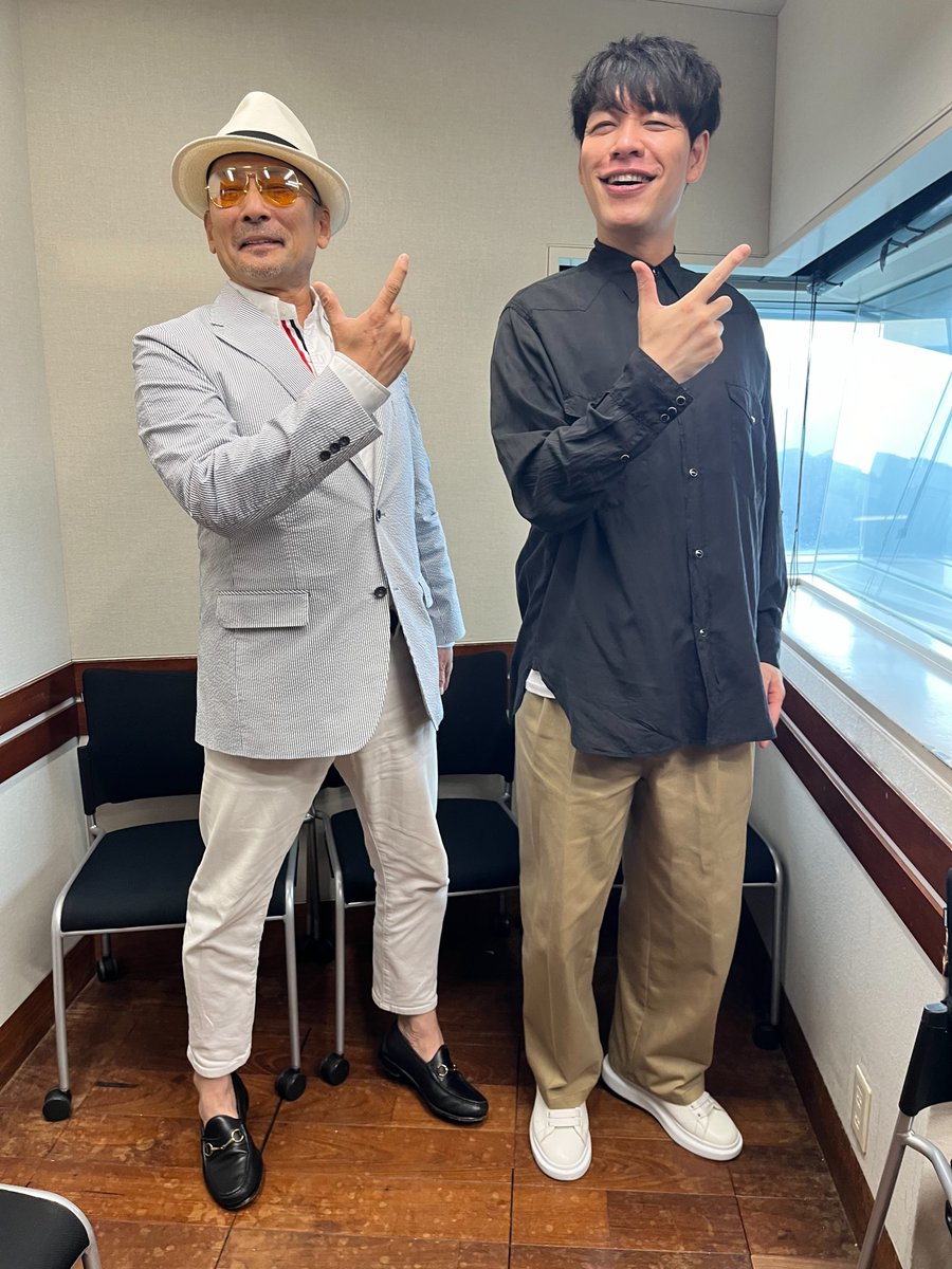 somosomo_no's tweet photo. 川島明「剣さんが後輩のミュージシャンで、この子ええわあって思う方は？」
横山剣「Suchmosもそうですけどね。こないだSuchmosと一緒にやった藤井風さん。僕は��う”年下の先輩”って呼んでるんですけど。年齢的には20代だけれども、人生を何周してるんだってくらい達観��ている、不思議な感じ」 https://t.co/bLMSebLuz2