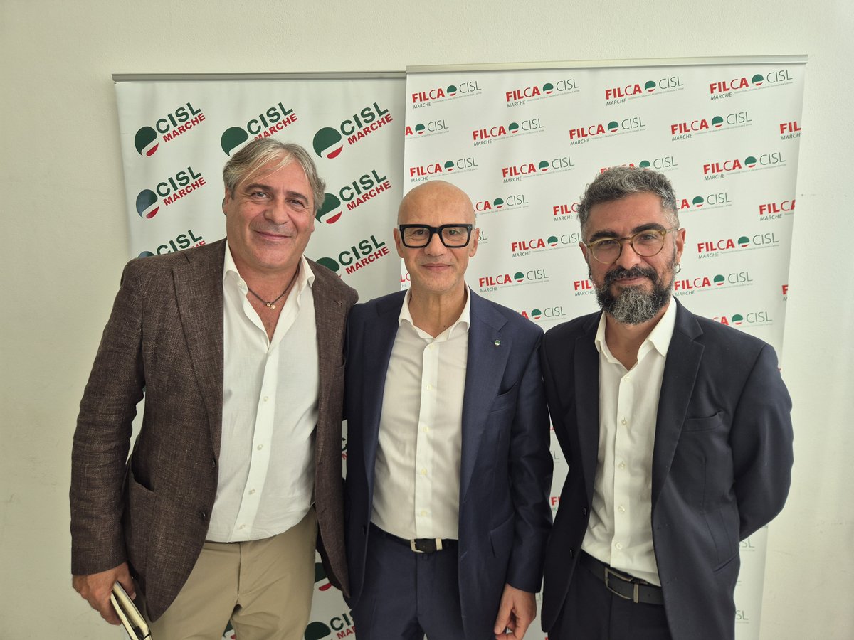 FilcaCisl's tweet photo. Ha preso il via presso la Cassa Edile di #Ancona l'evento "Connettiamo le #Marche per lo sviluppo di domani", organizzato da #Cisl e Filca regionali. 

Ai lavori partecipano, tra gli altri, il segretario generale della Filca-Cisl nazionale, Ottavio De Luca, della Cisl Marche, Marco Ferracuti, della Filca regionale, Jacopo Lasca, e il senatore Guido Castelli, Commissario straordinario del Governo per la ricostruzione post-sisma 2016.

#lavoro #infrastrutture #contrattazione #legalità