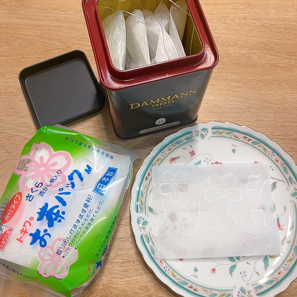 lovetoclover152's tweet photo. 紅茶の茶葉はパック詰めしちゃって飲むことが多いんですがトキワのお茶パックおすすめです
紐付きで安くて茶葉がはみ出さないし、ちょうど良い大きさと薄さ https://t.co/YLFULh9Ozp