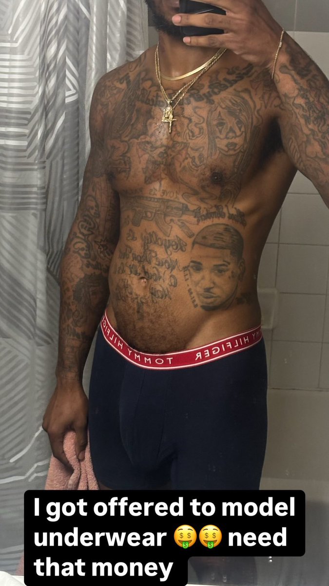 Daddydolphh's tweet photo. Got offered to be a boxer model https://t.co/TwX0p35uY2
