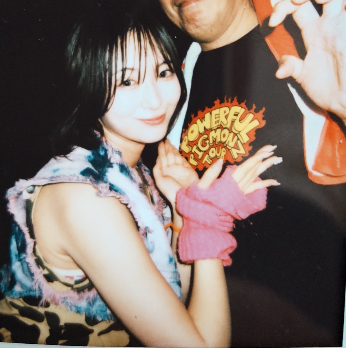 toyobun22's tweet photo. GMBAリリースパーティーへ。ナツメの116回チャレンジのおかげで、すっかり歌詞が叩き込まれてましたが、復習しながら楽しみました😆
新しいツアーTシャツ着て「ユメカセットだよ」と言ったらめっちゃ喜んでくれた。最強に可愛いユメカでした❤
#PIGMONZ
#ピグモン�� https://t.co/MUpEoevw67