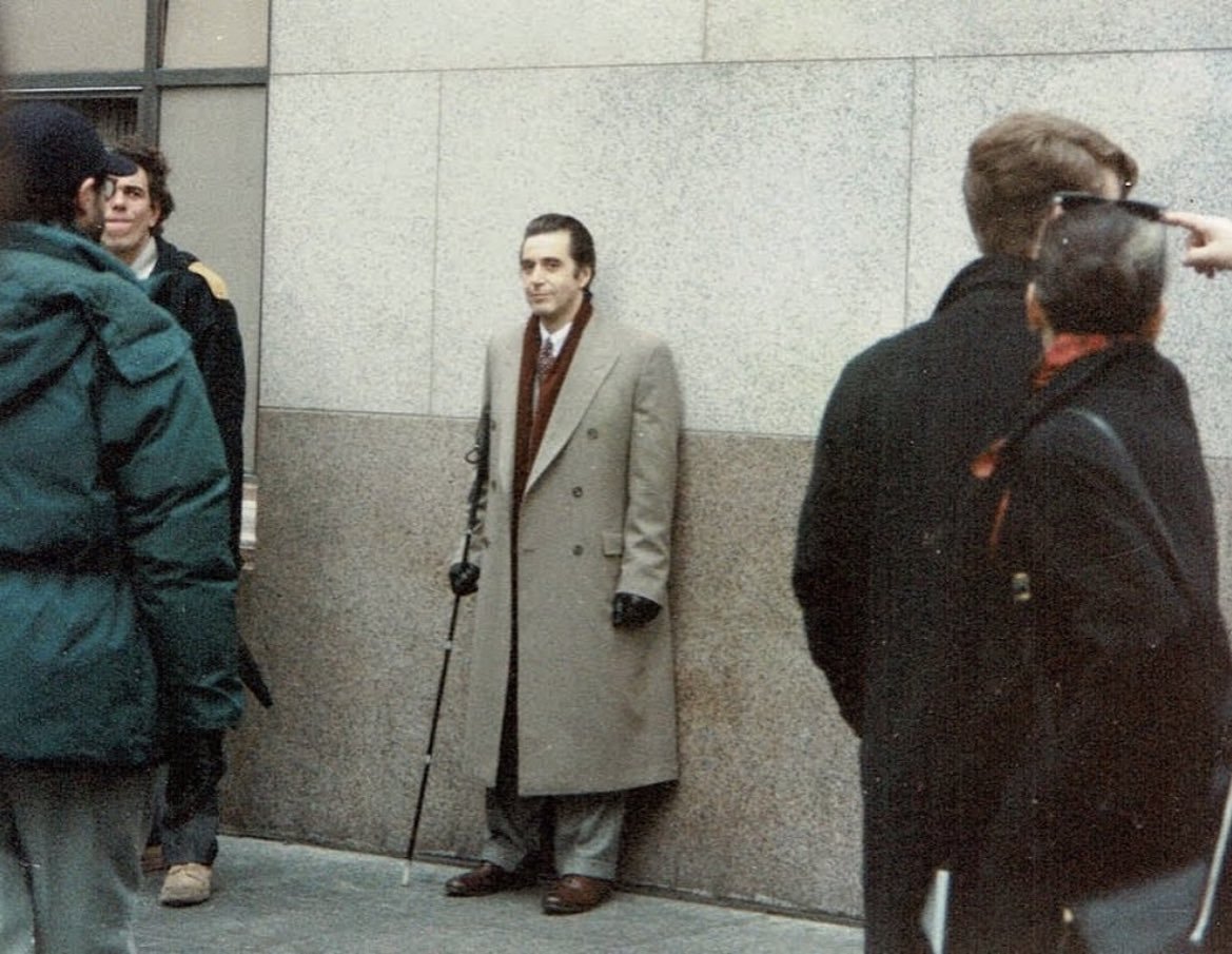 ZAKZ20109941's tweet photo. Al Pacino behind the scenes of scent of a woman https://t.co/DagW8WOcCZ