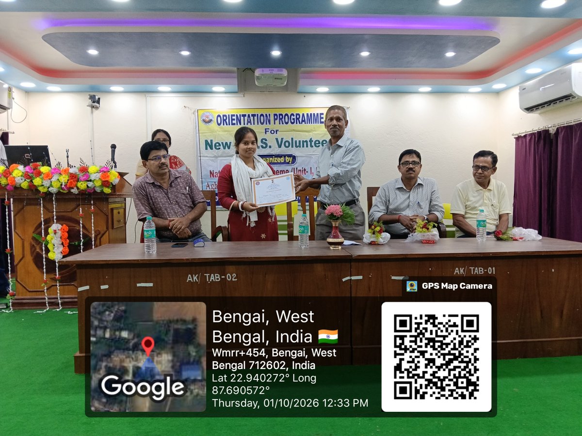 NssUnitsAkpcm's tweet photo. On the occasion of NSS Day(24th Sept.) an orientation programme for New NSS Volunteers organized by NSS Units of AKPC Mahavidyalaya on 01-10-2026. And in this programme, NSS certificates (issued by the Govt. of India) were handed over to old volunteers(Session 2022–24 &amp; 2023–25) https://t.co/hlXFVmLZi2