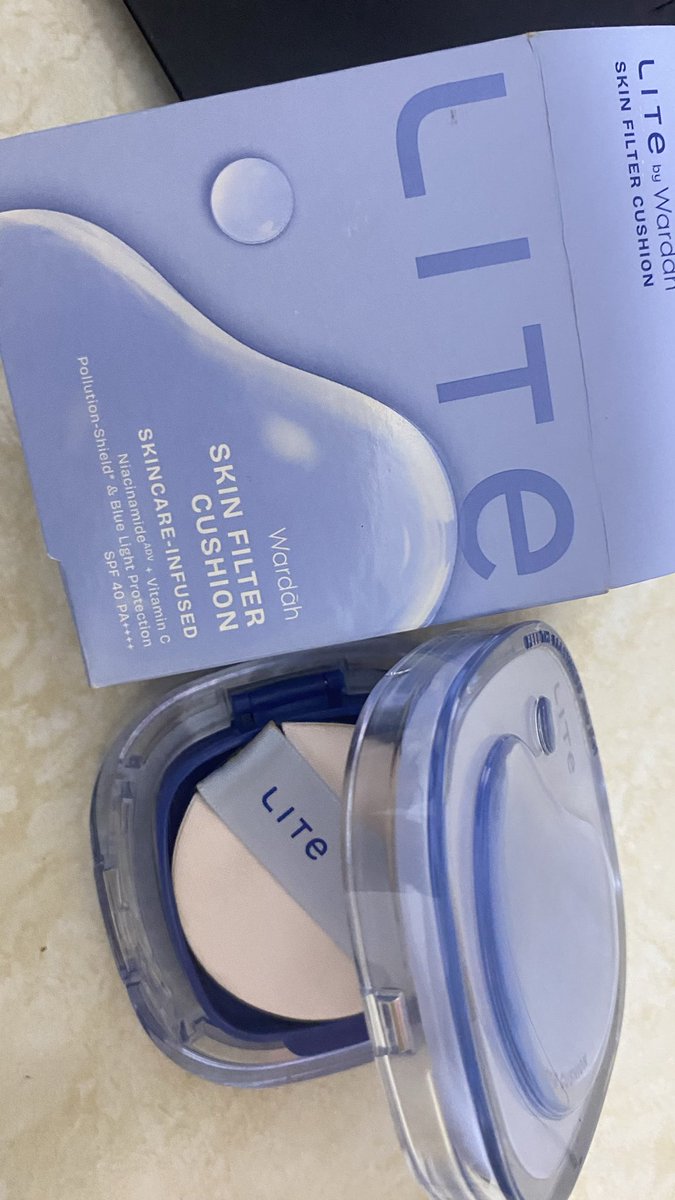 dyaninbby's tweet photo. #wts 
preloved cushion wardah lite shade 02 linen baru sekali pakai 60k aja 
bisa co oyen 🍊 https://t.co/1tb2aCSsnB