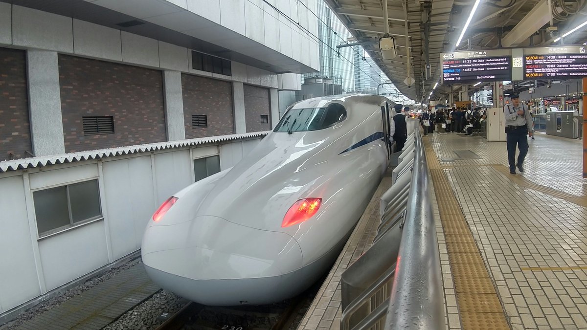 necosuke1978's tweet photo. #これを見た人は東海道新幹線の写真を貼る https://t.co/DifxNjkaTn