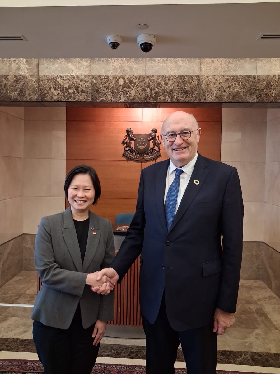 PhilHoganIRL's tweet photo. I recently travelled to Singapore where I met with HE Siow Huang Gan, Minister of State for Foreign Affairs and Minister of State for Trade and Industry of Singapore (@MFAsg).​ Few countries depend on open markets as much as Singapore. 

Its merchandise trade reached $1.4 trillion in 2025, and total trade is worth more than three times its GDP. With only about 1% of its land available for food production, Singapore imports over 90% of its food from more than 180 countries.​

During our meeting, I highlighted how Ireland and Singapore both know the importance of open markets, common rules and strong UN institutions that keep our shelves stocked. Thank you, Minister, for taking the time to meet with me.