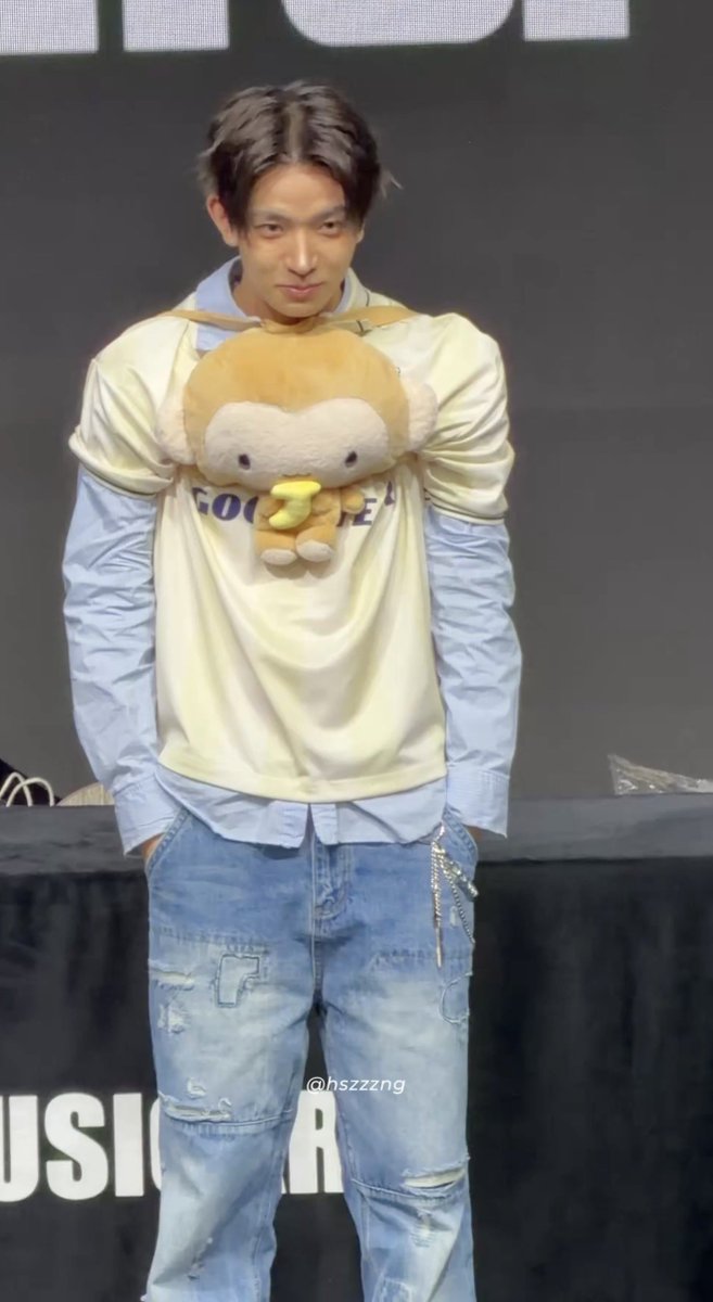 hevangelic's tweet photo. HELF what are his fansigns about anymore like :&amp;@;;&amp;:&amp;:&amp;:&amp;:&amp; i need to witness one myself one day https://t.co/tqUyTtNjqy